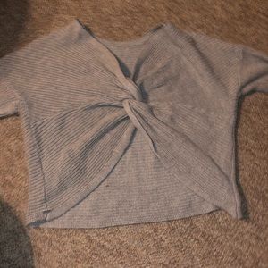 HOLLISTER gray twist back sweater